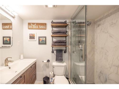 104-91 Conroy Crescent, Guelph, ON - Indoor Photo Showing Bathroom