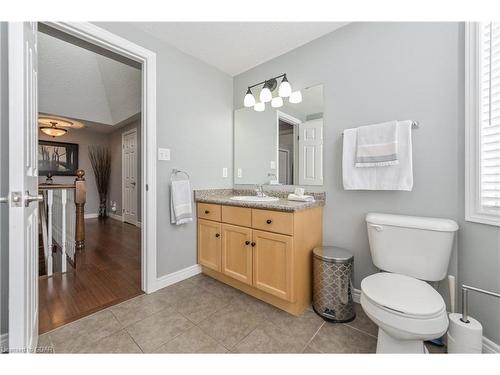 102 Revell Drive, Fergus, ON - Indoor Photo Showing Bathroom