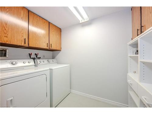 108-23 Woodlawn Rd E Road, Guelph, ON - Indoor Photo Showing Laundry Room