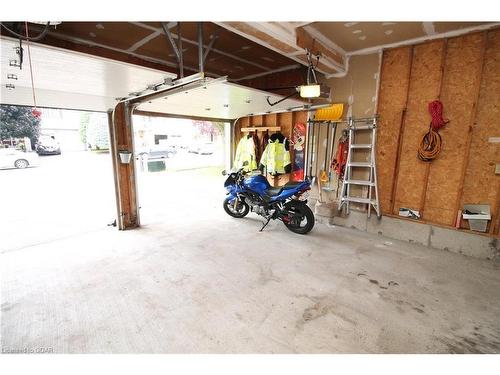 1032 Frei Street, Cobourg, ON - Indoor Photo Showing Garage