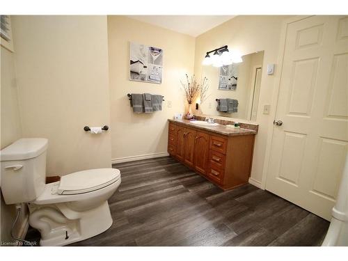 7213 6 Highway, Tobermory, ON - Indoor Photo Showing Bathroom