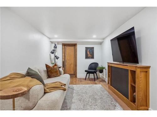 75 Chalmers Street, Elora, ON - Indoor Photo Showing Other Room