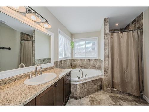 188 Sammon Drive Drive, Rockwood, ON - Indoor Photo Showing Bathroom