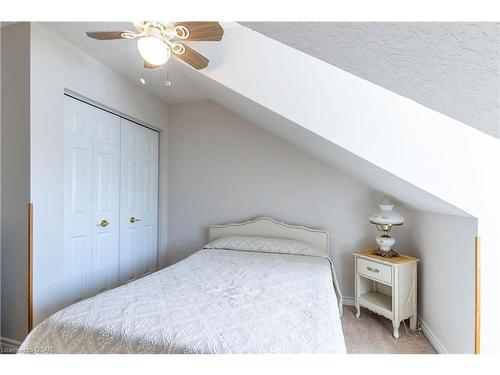 11 Somerset Glen, Guelph, ON - Indoor Photo Showing Bedroom