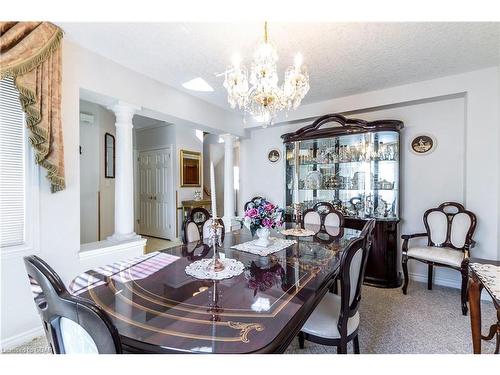 11 Somerset Glen, Guelph, ON - Indoor Photo Showing Dining Room