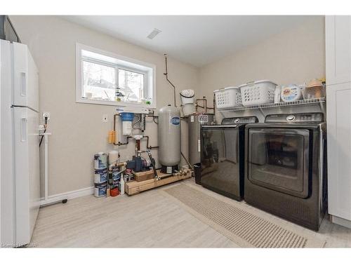 61 Campbell Crescent, Sauble Beach, ON - Indoor Photo Showing Laundry Room