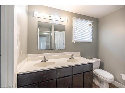 9 Grandridge Crescent, Guelph, ON - Indoor Photo Showing Bathroom