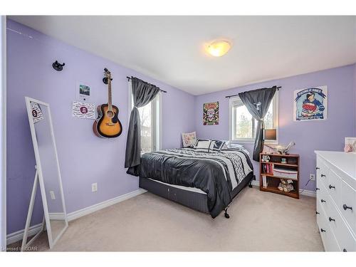 7-365 Watson Parkway North, Guelph, ON - Indoor Photo Showing Bedroom