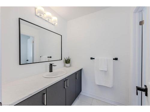 79 Elliot Avenue W, Fergus, ON - Indoor Photo Showing Bathroom
