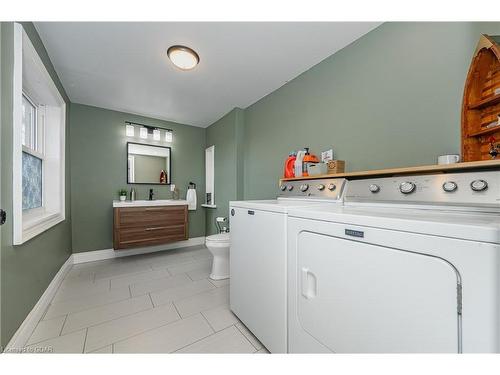 8307 25 Sideroad, Centre Wellington, ON - Indoor Photo Showing Laundry Room
