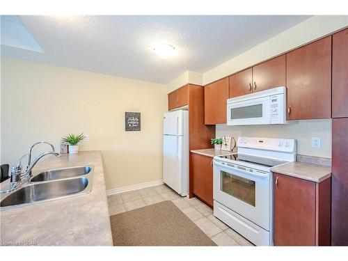 6-100 Frederick Drive, Guelph, ON - Indoor Photo Showing Kitchen With Double Sink