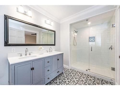 117 Grange Street, Guelph, ON - Indoor Photo Showing Bathroom