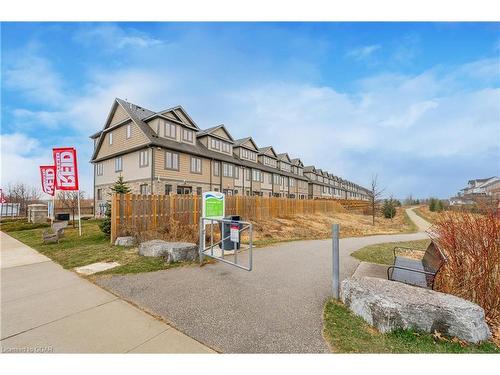 4A-85 Mullin Drive, Guelph, ON - Outdoor