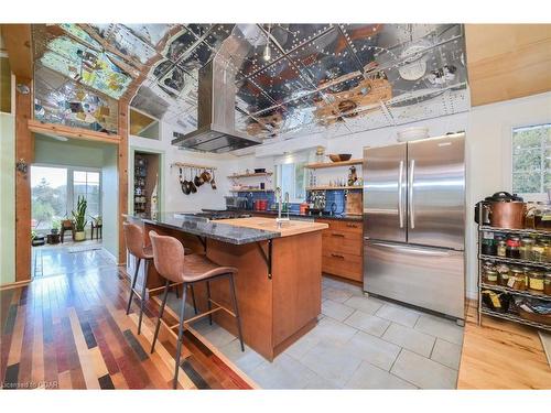 5855 Fourth Line, Rockwood, ON - Indoor Photo Showing Kitchen