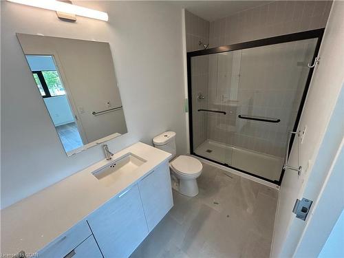 117-120 Huron Street, Guelph, ON - Indoor Photo Showing Bathroom