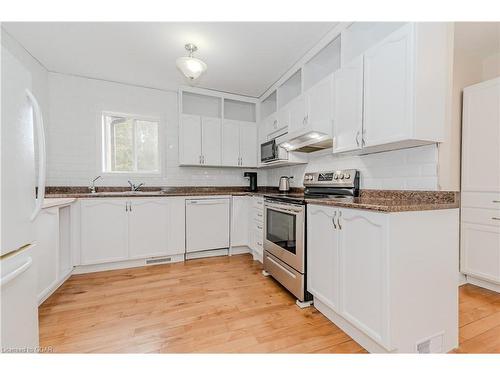 196 Eastern Avenue, Acton, ON - Indoor Photo Showing Kitchen
