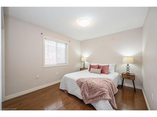 24 Beechlawn Boulevard, Guelph, ON - Indoor Photo Showing Bedroom
