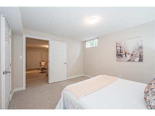24 Beechlawn Boulevard, Guelph, ON - Indoor Photo Showing Bedroom