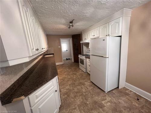 5819 Hwy 6 Highway, Guelph/Eramosa, ON - Indoor Photo Showing Kitchen