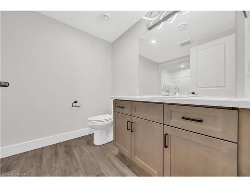 211 Queen Street S, Harriston, ON - Indoor Photo Showing Bathroom
