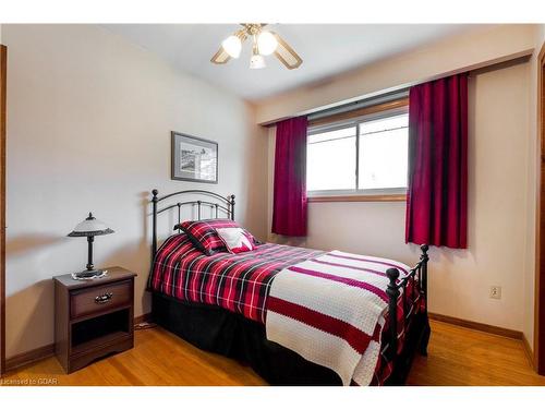 228 Victoria Road N, Guelph, ON - Indoor Photo Showing Bedroom