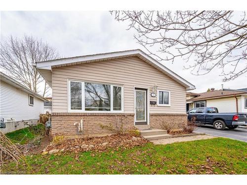 369 West Acres Drive, Guelph, ON - Outdoor