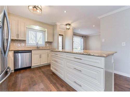 369 West Acres Drive, Guelph, ON - Indoor Photo Showing Kitchen With Stainless Steel Kitchen With Upgraded Kitchen