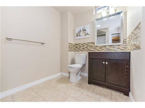 369 West Acres Drive, Guelph, ON - Indoor Photo Showing Bathroom