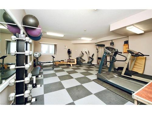111-19 Woodlawn Road E, Guelph, ON - Indoor Photo Showing Gym Room