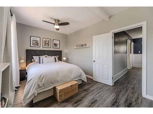 149 Cavell Avenue, Hamilton, ON - Indoor Photo Showing Bedroom