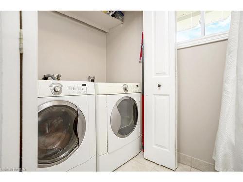 5821 Third Line, Erin, ON - Indoor Photo Showing Laundry Room
