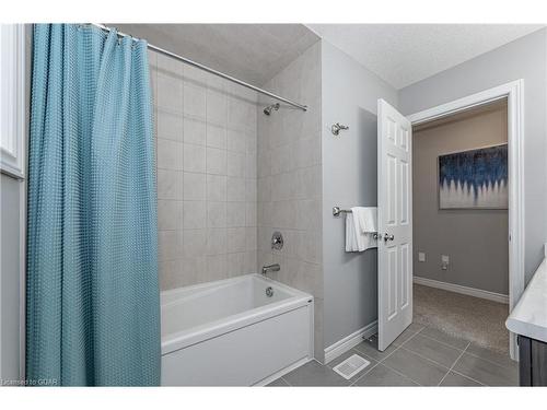 65 Keating Street, Guelph, ON - Indoor Photo Showing Bathroom