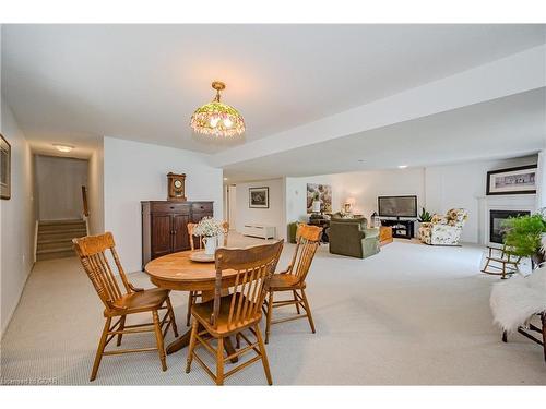 17 Milson Crescent, Guelph, ON - Indoor Photo Showing Dining Room