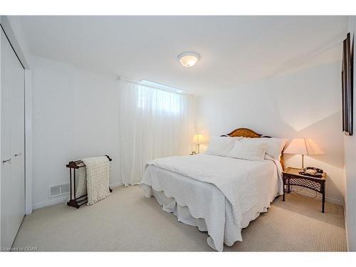 17 Milson Crescent, Guelph, ON - Indoor Photo Showing Bedroom