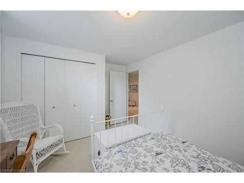 17 Milson Crescent, Guelph, ON - Indoor Photo Showing Bedroom