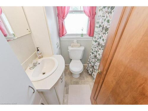 345 Sligo Road W, Mount Forest, ON - Indoor Photo Showing Bathroom