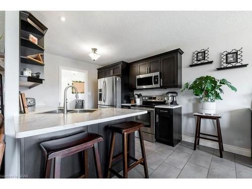 35 Edison Street Street, St. Marys, ON - Indoor Photo Showing Kitchen With Double Sink With Upgraded Kitchen