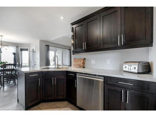 35 Edison Street Street, St. Marys, ON - Indoor Photo Showing Kitchen With Upgraded Kitchen