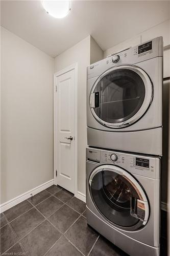 18-82A Cardigan Street, Guelph, ON - Indoor Photo Showing Laundry Room