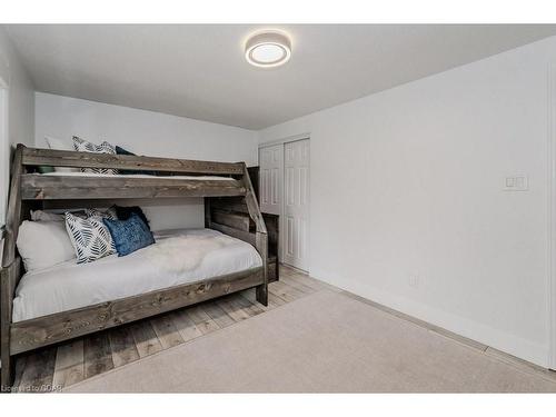 246 Parklawn Place, Waterloo, ON - Indoor Photo Showing Bedroom