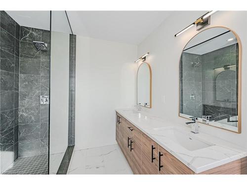 198 Grove Street, Guelph, ON - Indoor Photo Showing Bathroom