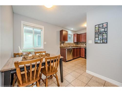 12 Schiedel Drive, Guelph, ON - Indoor Photo Showing Dining Room