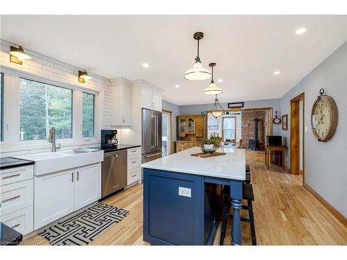6143 Fourth Line Line, Erin, ON - Indoor Photo Showing Kitchen With Stainless Steel Kitchen With Upgraded Kitchen