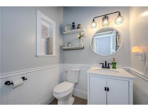 71 King Street, Guelph, ON - Indoor Photo Showing Bathroom