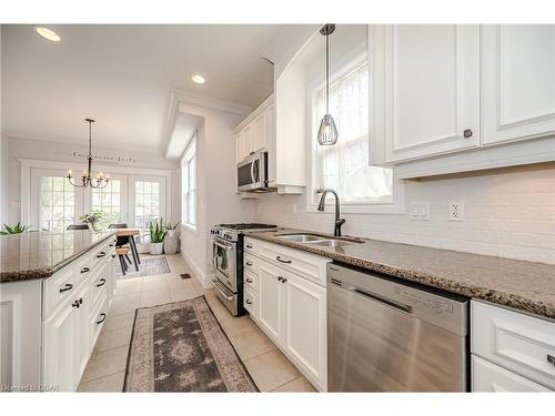 71 King Street, Guelph, ON - Indoor Photo Showing Kitchen With Double Sink With Upgraded Kitchen
