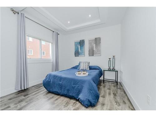 220 Heiman Street, Kitchener, ON - Indoor Photo Showing Bedroom