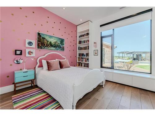 7679 6Th Line, Centre Wellington, ON - Indoor Photo Showing Bedroom