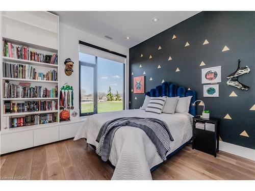 7679 6Th Line, Centre Wellington, ON - Indoor Photo Showing Bedroom