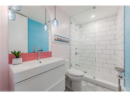 7679 6Th Line, Centre Wellington, ON - Indoor Photo Showing Bathroom