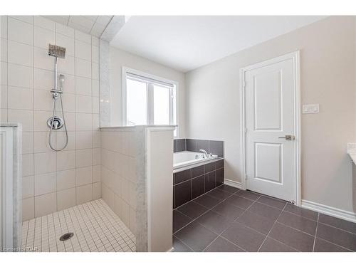 200 Werry Avenue, Dundalk, ON - Indoor Photo Showing Bathroom